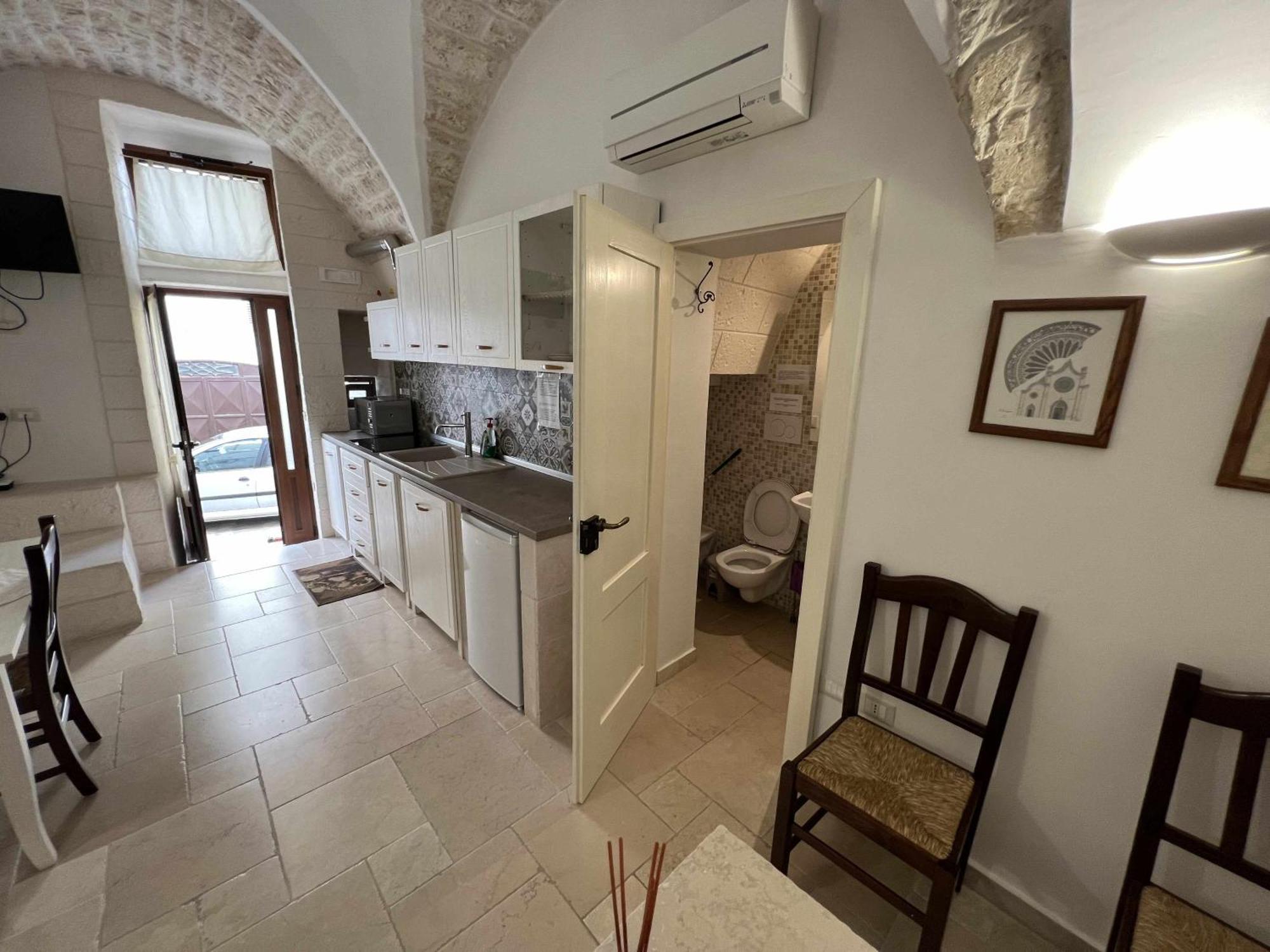 La Rosa D Ernesto Wifi Free 3 Sleeping Places Apartment Ostuni Bagian luar foto