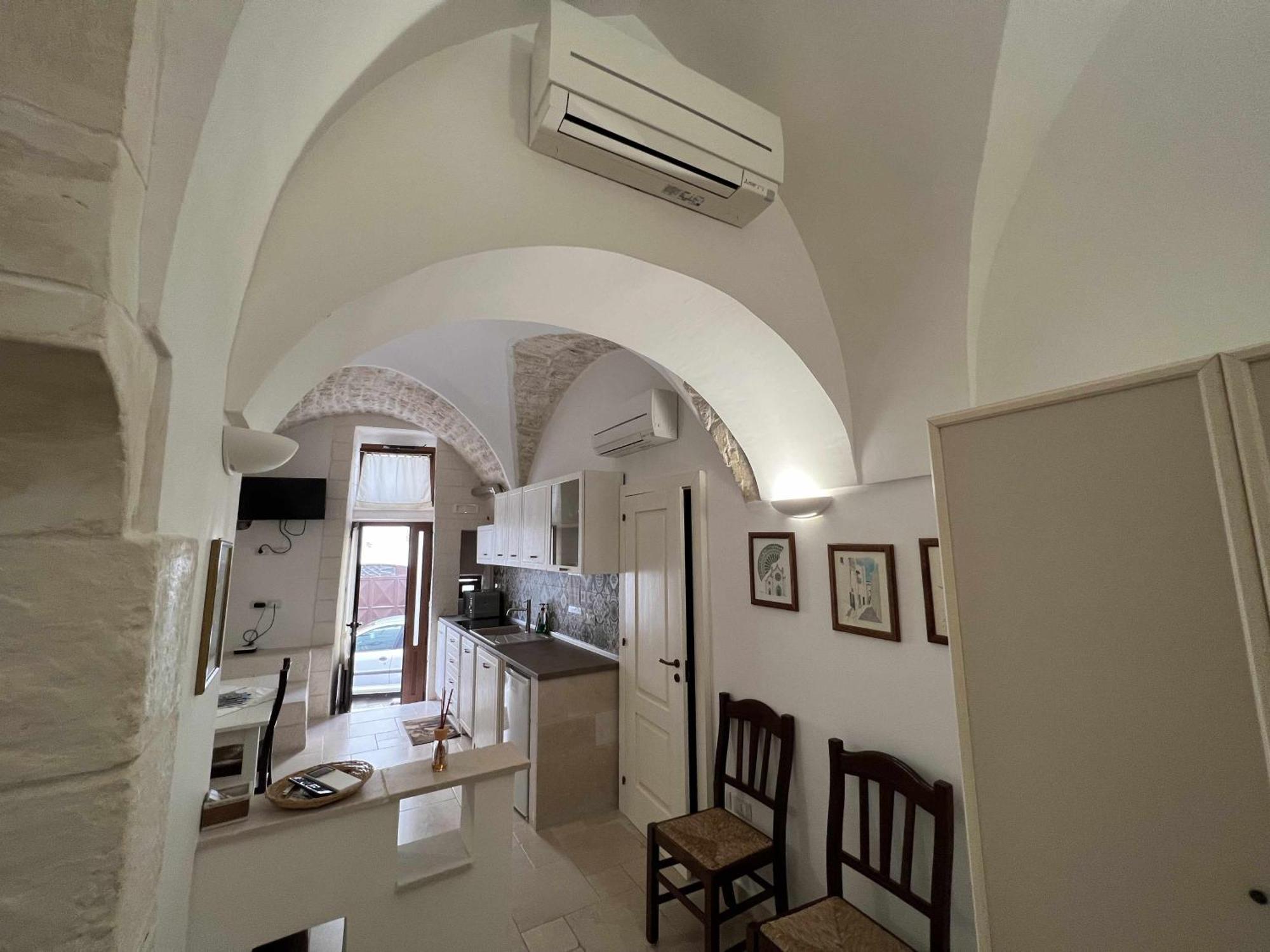 La Rosa D Ernesto Wifi Free 3 Sleeping Places Apartment Ostuni Bagian luar foto