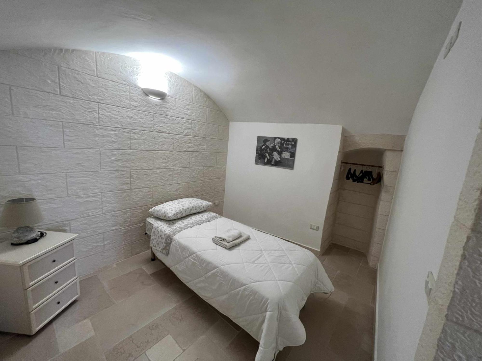 La Rosa D Ernesto Wifi Free 3 Sleeping Places Apartment Ostuni Bagian luar foto